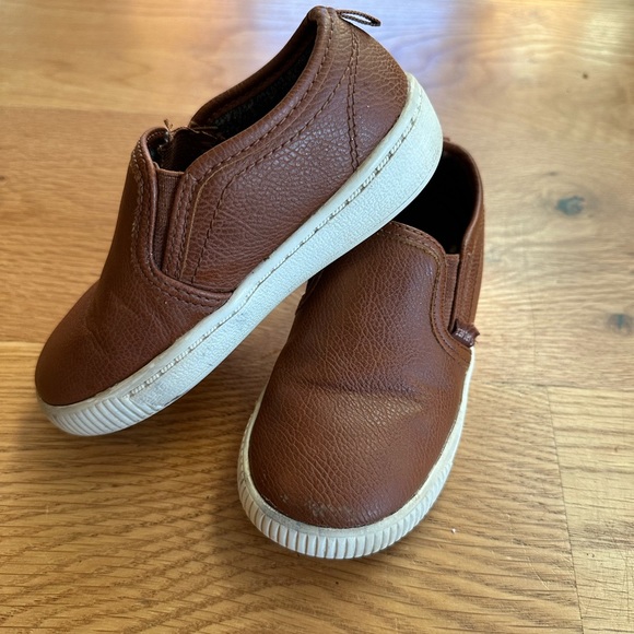 Carters slip on toddler boys shoes - Picture 3 of 7